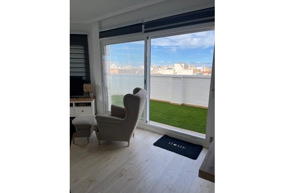 Revente - Appartement - Torrevieja - La Mata pueblo