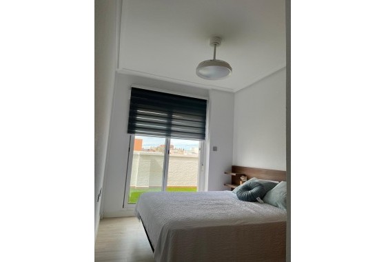 Revente - Appartement - Torrevieja - La Mata pueblo