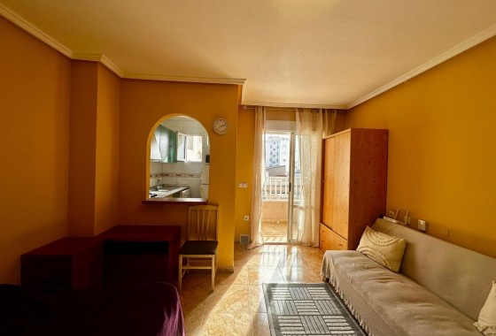 Revente - Appartement - Torrevieja - Centro