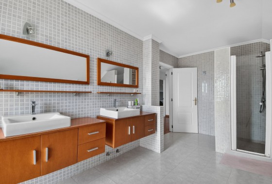 Revente - Finca - Albatera