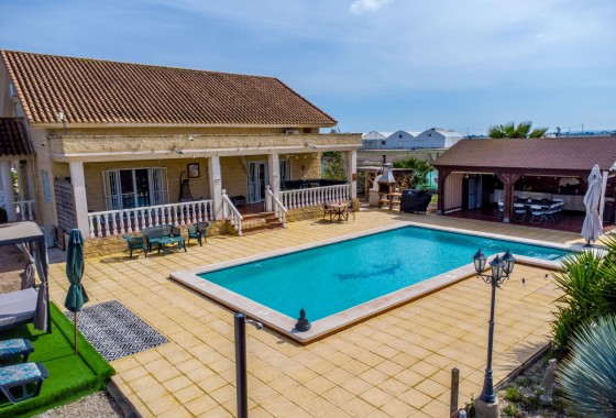 Revente - Finca - Albatera