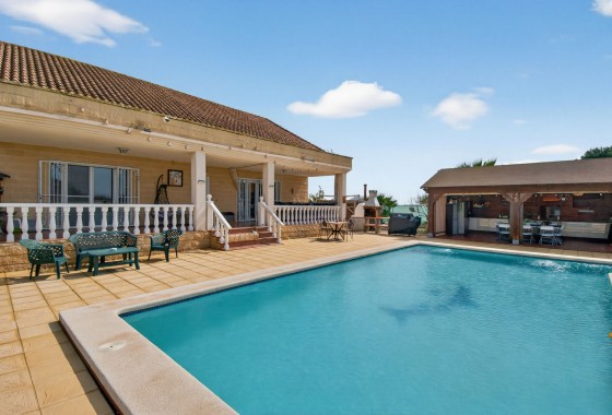 Revente - Finca - Albatera