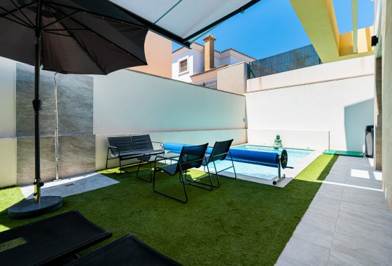 Revente - Villa - Los Montesinos