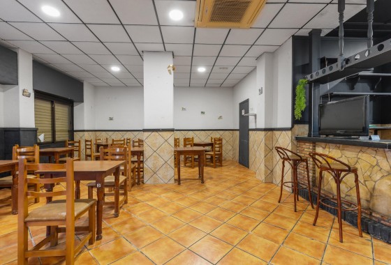 Revente - Commerce / Local - Torrevieja - Estacion de autobuses