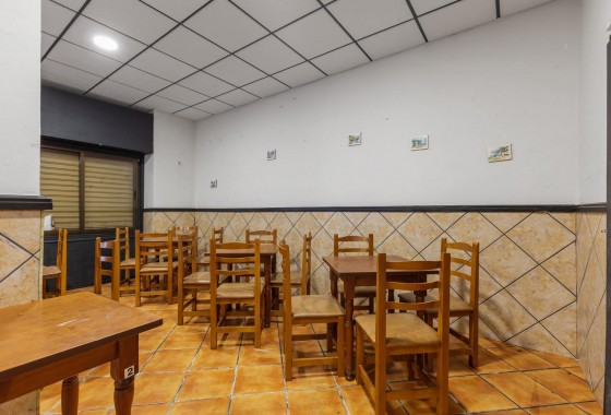 Revente - Commerce / Local - Torrevieja - Estacion de autobuses