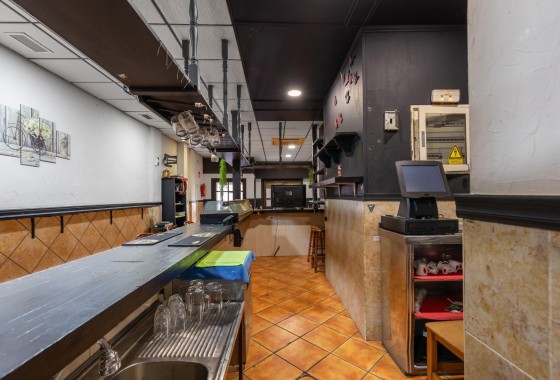 Revente - Commerce / Local - Torrevieja - Estacion de autobuses