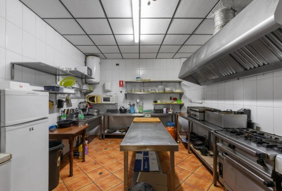 Revente - Commerce / Local - Torrevieja - Estacion de autobuses