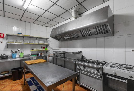 Revente - Commerce / Local - Torrevieja - Estacion de autobuses