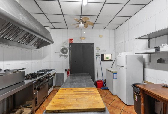 Revente - Commerce / Local - Torrevieja - Estacion de autobuses