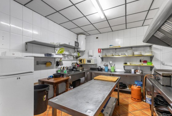 Revente - Commerce / Local - Torrevieja - Estacion de autobuses