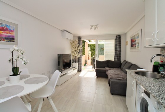 Resale - Bungalow - Villamartin