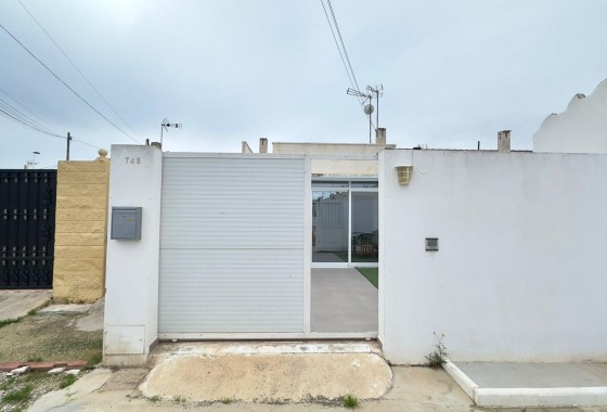 Segunda Mano - Bungalow - Torrevieja - Carrefour