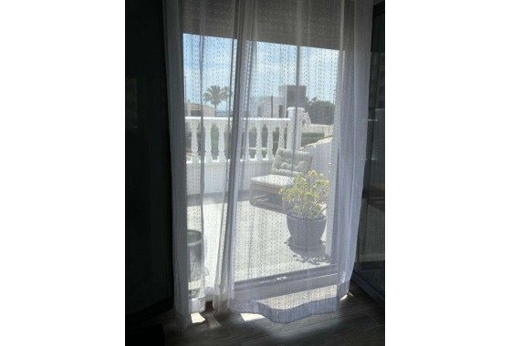 Revente - Chalet - Orihuela Costa - Punta Prima