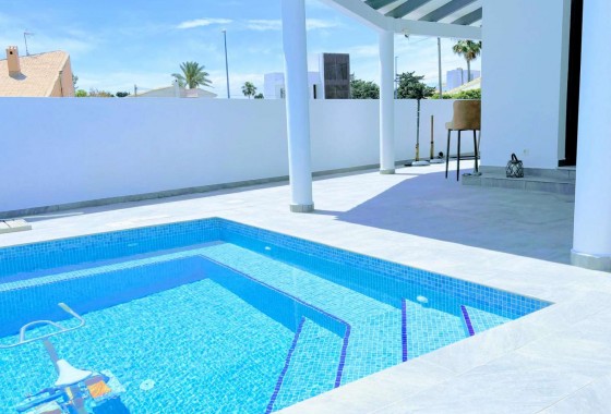 Revente - Chalet - Orihuela Costa - Punta Prima
