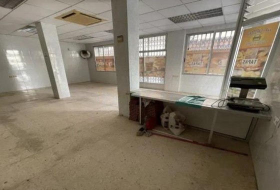 Revente - Commerce / Local - Alicante - Altozano