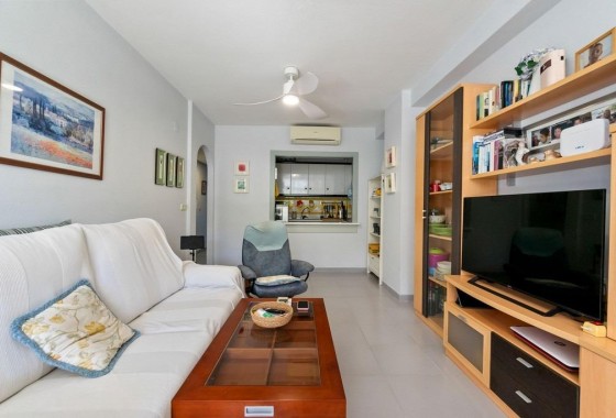 Resale - Apartment - Orihuela Costa - Campoamor