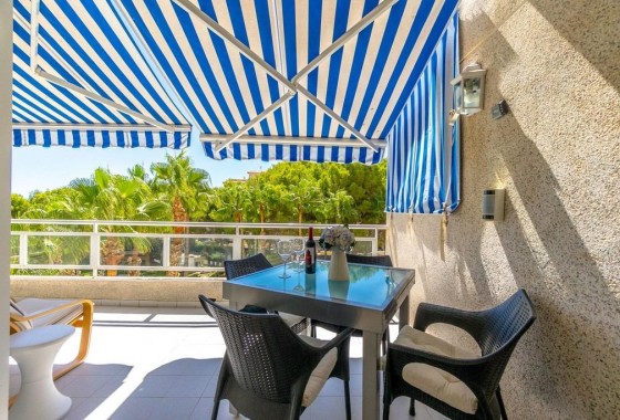 Resale - Apartment - Orihuela Costa - Campoamor