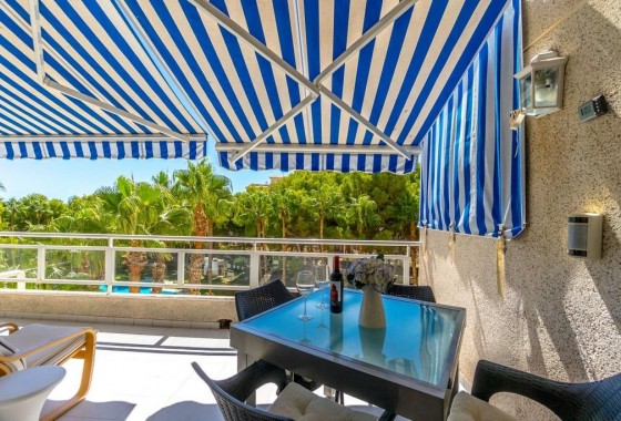 Resale - Apartment - Orihuela Costa - Campoamor