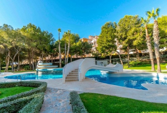 Resale - Apartment - Orihuela Costa - Campoamor