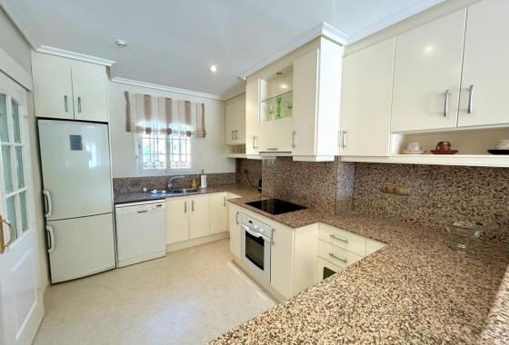 Resale - Apartment - Orihuela Costa - Aguamarina