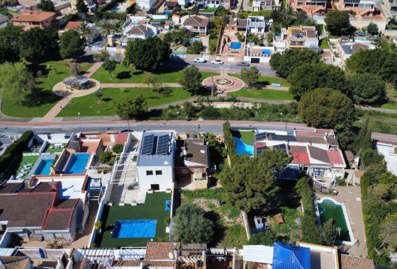 Revente - Villa - Torrevieja - Los balcones