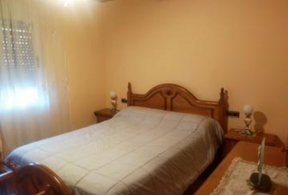 Resale - Detached Villa - Elche