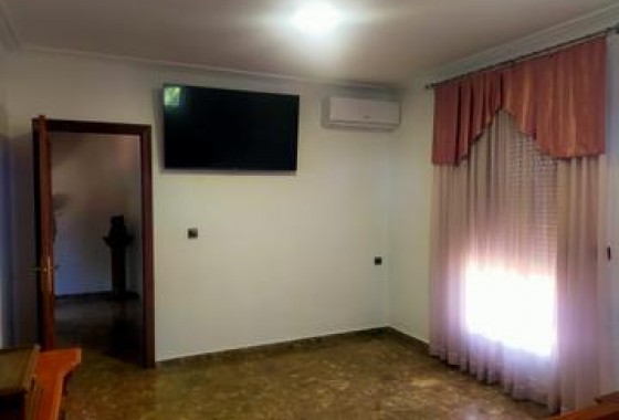 Resale - Detached Villa - Elche