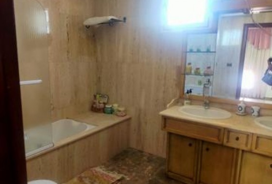 Resale - Detached Villa - Elche