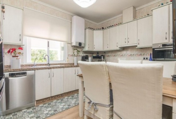 Resale - Detached Villa - Elche