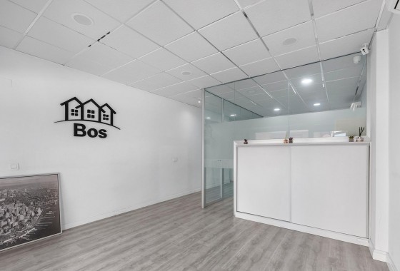 Revente - Commerce / Local - Torrevieja - La Mata pueblo