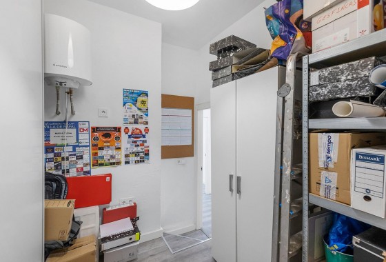 Revente - Commerce / Local - Torrevieja - La Mata pueblo