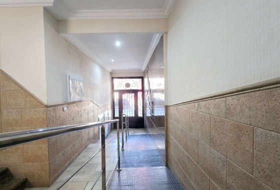 Revente - Appartement - Torrevieja - Puerto Deportivo