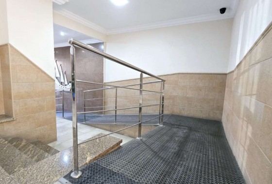 Revente - Appartement - Torrevieja - Puerto Deportivo