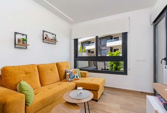 Resale - Apartment - Villamartin - Costa Blanca