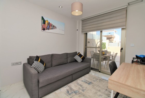 Resale - Detached Villa - Villamartin