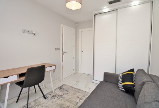 Resale - Detached Villa - Villamartin