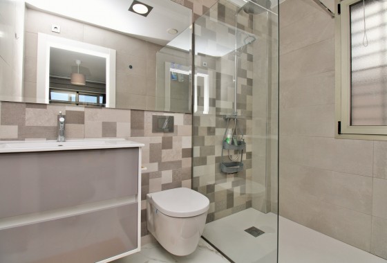 Resale - Detached Villa - Villamartin