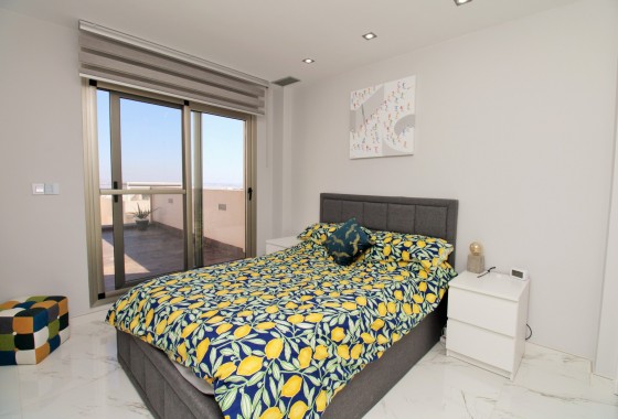 Resale - Detached Villa - Villamartin