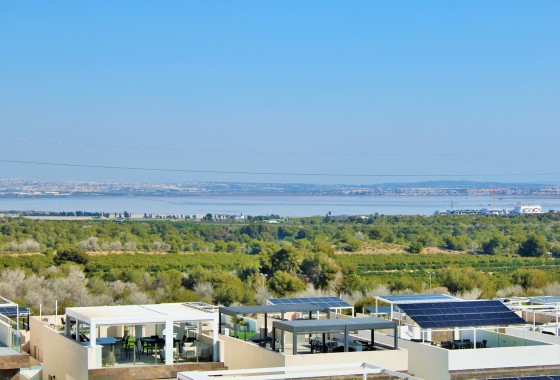 Resale - Detached Villa - Villamartin