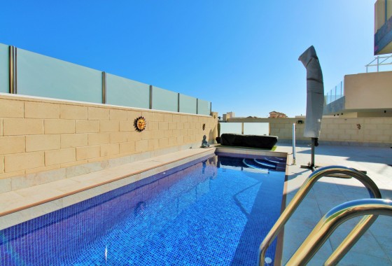 Resale - Detached Villa - Villamartin