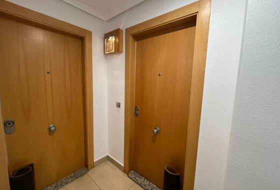 Segunda Mano - Apartamento - Torrevieja - La Mata pueblo