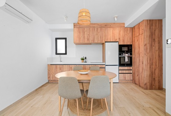 Segunda Mano - Apartamento - San Miguel de Salinas - San Miguel