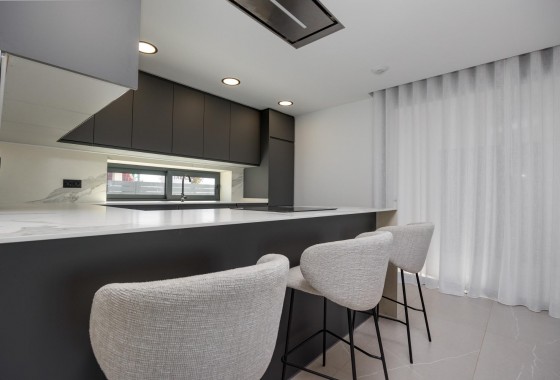 Obra nueva - Chalet - Torrevieja - Sector 25