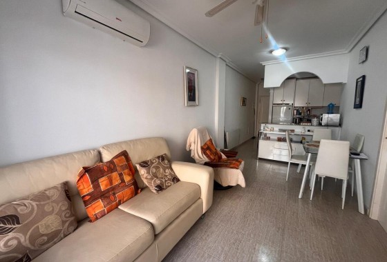 Resale - Apartment - Almoradí