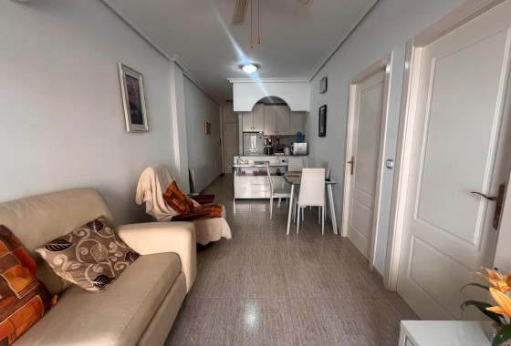 Resale - Apartment - Almoradí