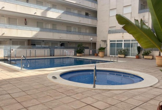 Resale - Apartment - Almoradí