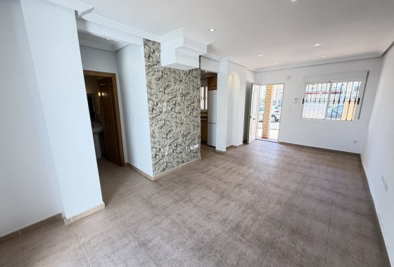 Resale - Townhouse - Los Altos