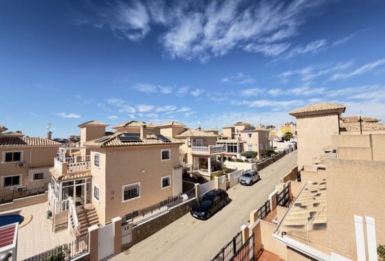 Resale - Townhouse - Los Altos