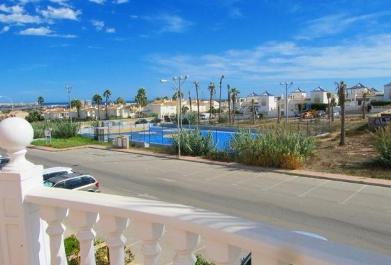 Revente - Villa - Torrevieja - Aguas nuevas 1