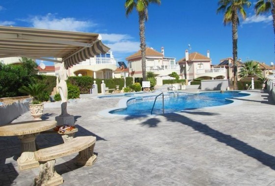 Revente - Villa - Torrevieja - Aguas nuevas 1